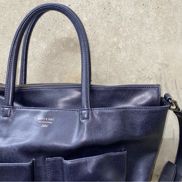 MATT & NAT BABY DIAPER BAG w ADJUSTABLE STRAP - Picture 2 of 12